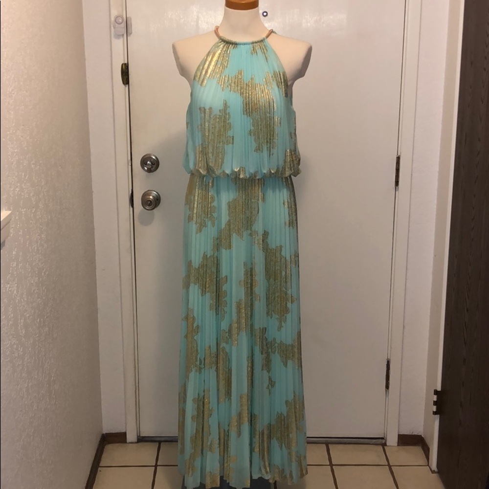 Metallic print pleated blouson gown